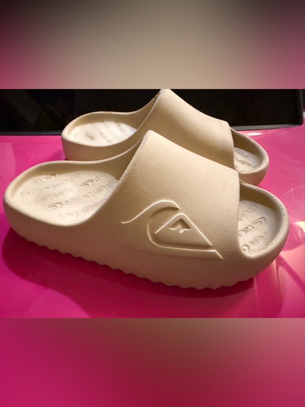 Quiksilver Cream beige  Slide Sandals with Embossed Logo